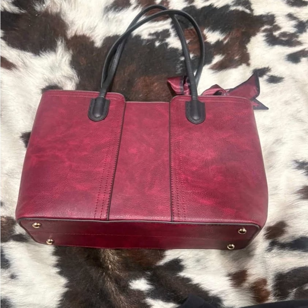 Montana West Burgundy Tote with Black Handles and Ribbon - Picture 2 of 3